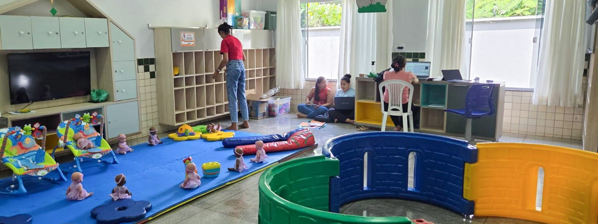 Crianças menores de seis meses não podem ter matrícula negada em creches, alerta MPTO à Semed em Palmas