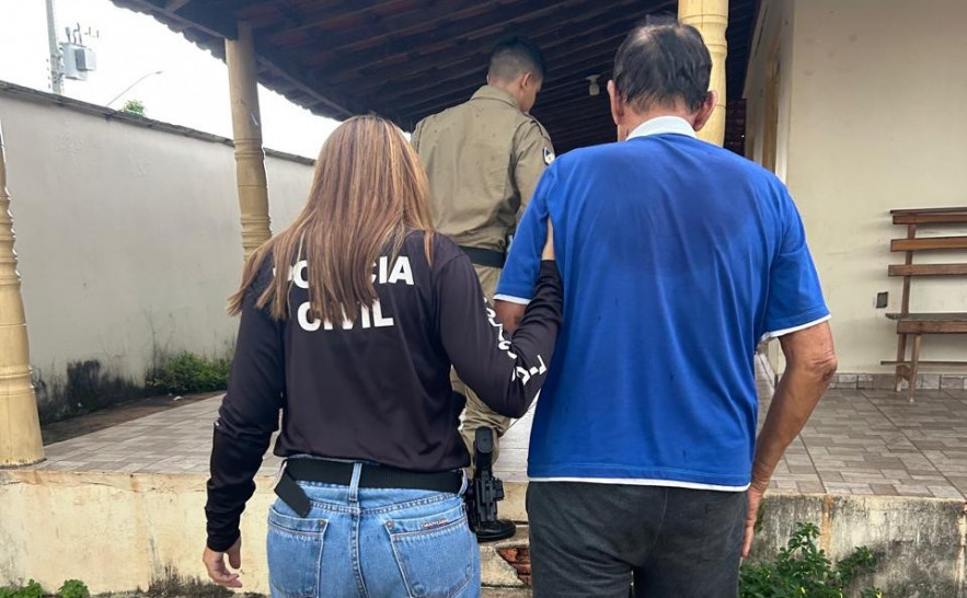 Idoso investigado por série de abusos contra menores ataca policiais e é contido após resistir à prisão no interior do TO