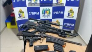 Suspeito de furtar arsenal em fazenda é preso após fugir em carro roubado e ameaçar policiais em Araguaína