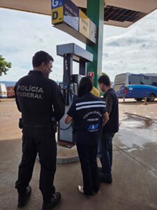 Força-tarefa autua postos de combustíveis por irregularidades e inicia análise sobre possíveis abusos de preços em Palmas