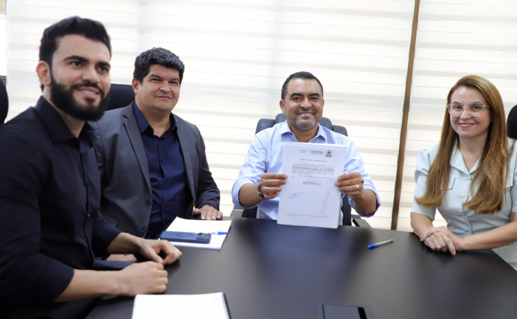 Próteses e cadeiras de rodas sob medida terão produção própria no Tocantins, anuncia governador