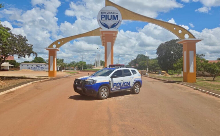 Homem é preso suspeito de destruir sede de fazenda com trator e ameaçar companheira de morte no interior do TO