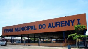 Feira do Aureny I é interditada e terá funcionamento provisório no estacionamento do Ginásio Ayrton Senna