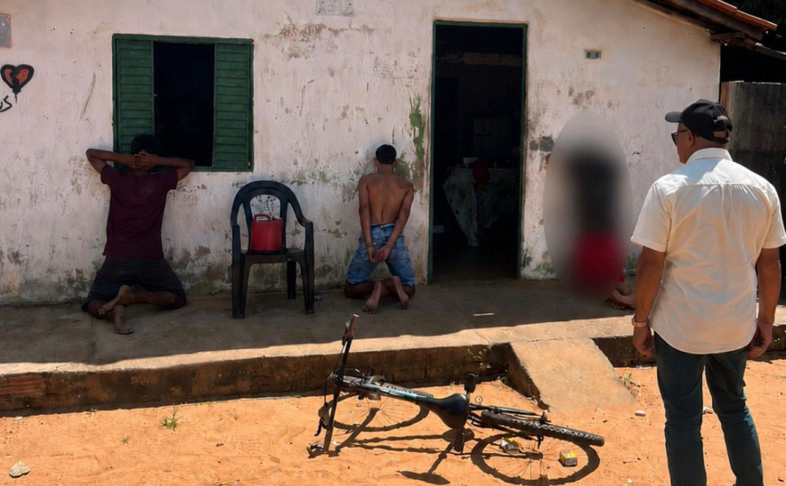 Polícia fecha ponto de tráfico em Colinas, apreende adolescente e encontra caderno com anotações de facção