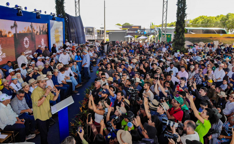 Abertura da Agrotins 2026 tem entrega de títulos e anúncio de medidas para destravar licenciamento ambiental