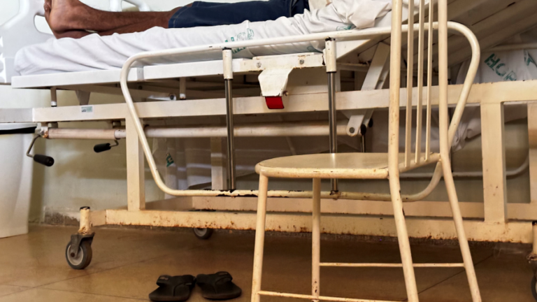 Fiscalização do TCE encontra cirurgias sem gerador, ambulâncias irregulares e remédios vencidos em hospital de Natividade