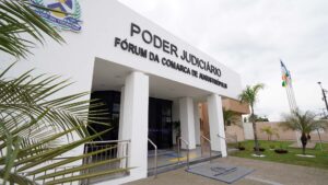 Com vaga imediata, Comarca de Augustinópolis abre seleção para assessor (a) jurídico(a)