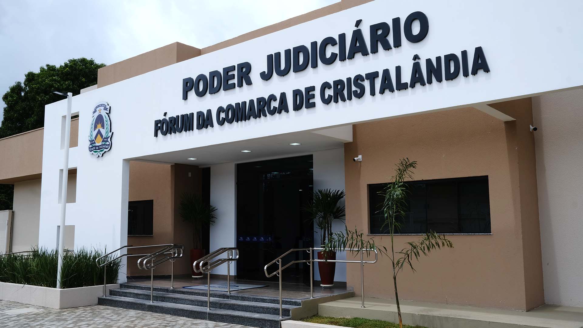 Justiça determina que prefeitura no sudoeste do TO realize concurso e substitua mais de 300 servidores temporários