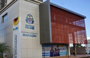 Prefeitura de Palmas concede progressões e gratificações a servidores da Educação