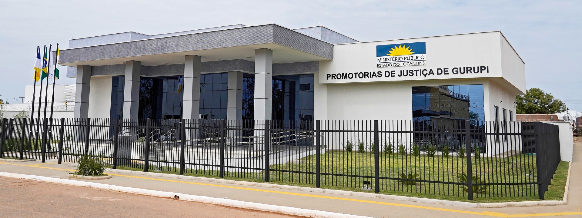 Justiça manda interromper obras e identificar ocupantes de áreas públicas invadidas em Gurupi