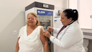 Semus orienta grupos prioritários a atualizar vacinação contra a Covid-19 em Palmas
