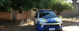 Homem morre após ser baleado durante abordagem em Palmas; PM diz que ele atacou policial com faca