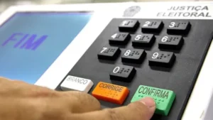 TSE realiza semana de ações para mostrar como funciona a urna eletrônica e combater desinformação