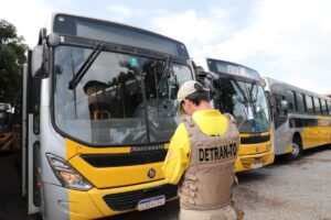 Detran vistoria transporte escolar do TO para verificar condições de segurança dos veículos nos 139 municípios