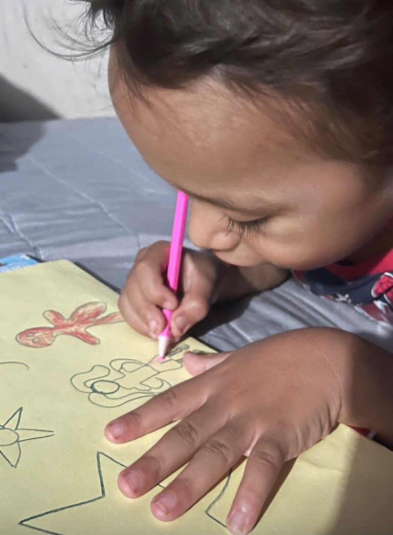 Menino de 3 anos encontrado morto em casa era aluno da rede municipal de Palmas; Semed emite nota de pesar