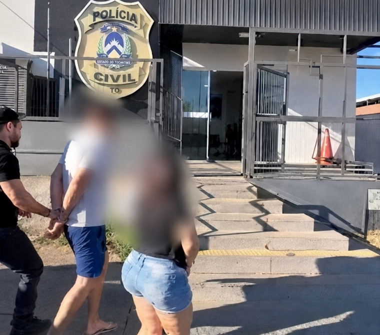 Mãe e filho são presos após polícia encontrar drogas e R$ 1,8 mil em imóvel no TO; mulher era procurada pela Justiça