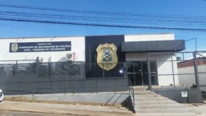 Idosa com deficiência reage a tentativa de estupro, fere suspeito com facão e homem é preso no TO