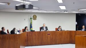 Ministros do STF defendem rediscutir fim do diploma obrigatório para jornalistas decidido pela própria Corte em 2009