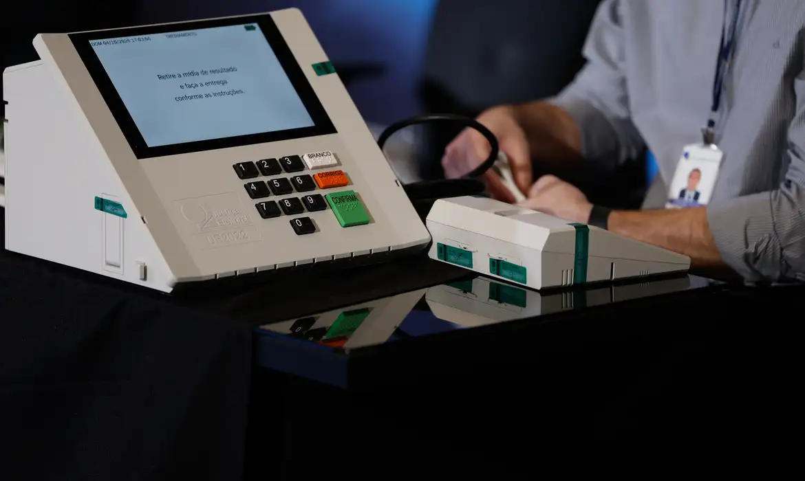 Eleições 2026: veja o que analisar no candidato antes de escolher seu voto; entenda 6 critérios para avaliar propostas e trajetória