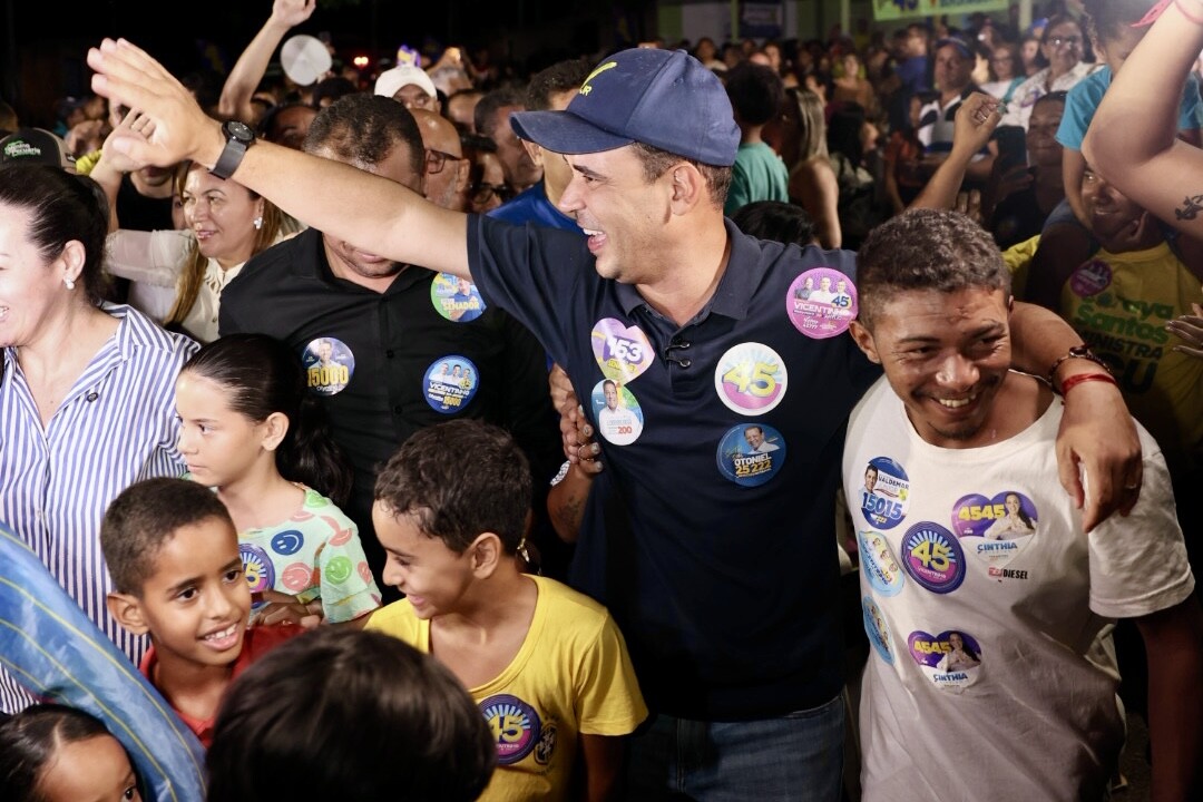 Vicentinho Júnior promete, no Dia das Crianças, a expansão da equoterapia, com 20 novos centros, e das escolas de tempo integral
